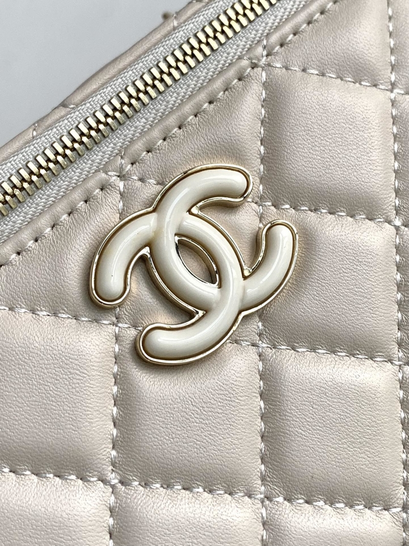 Ch**el cosmetic bags